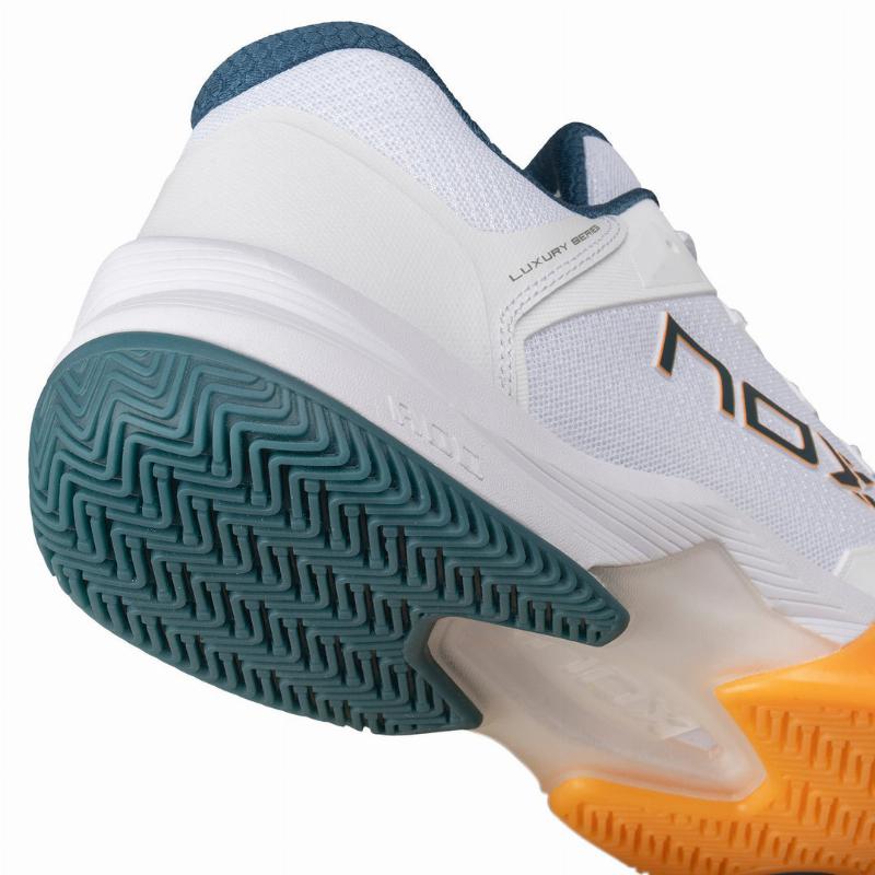 Zapatillas de Padel Nox ML10 Hexa Blanco Albaricoque