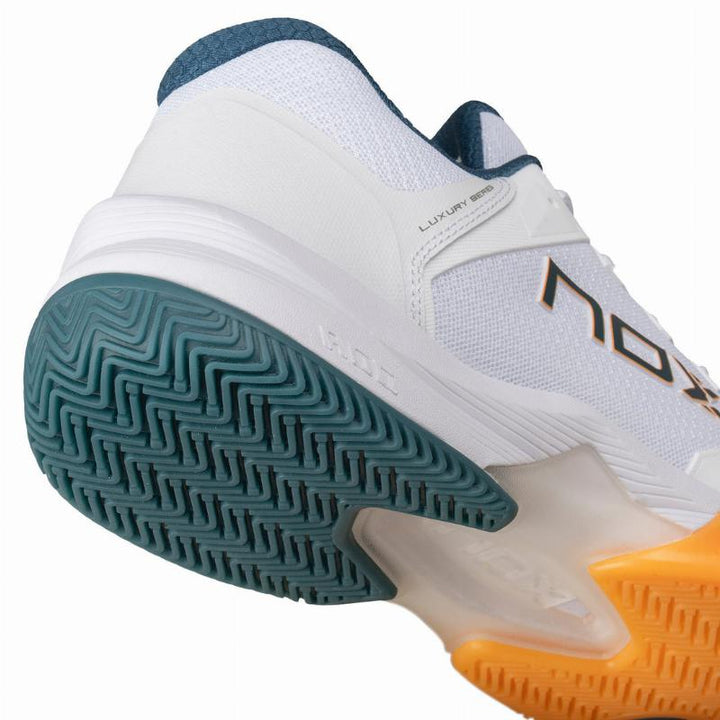 Zapatillas de Padel Nox ML10 Hexa Blanco Albaricoque