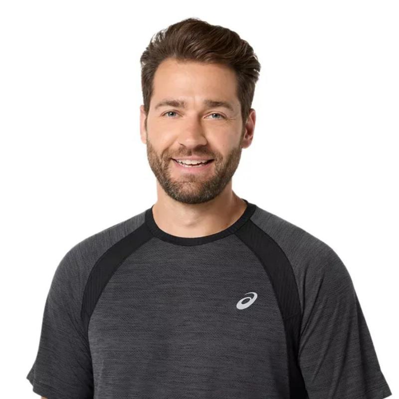 Camiseta Asics Road SS Top Negro