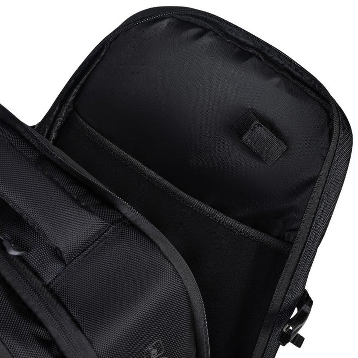 Mochila Bullpadel BPM26003 Tech Negro