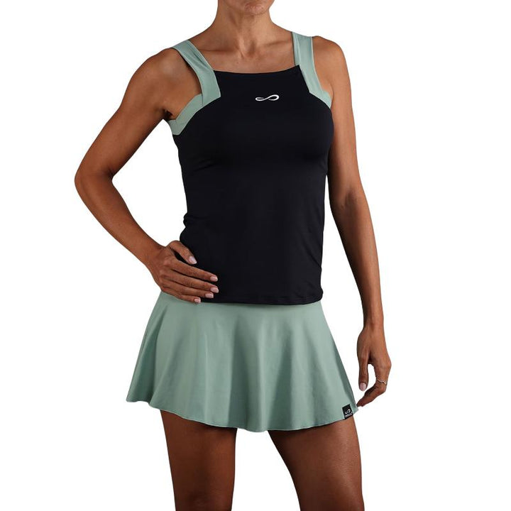 Camiseta Endless Breeze Negro Verde Forest