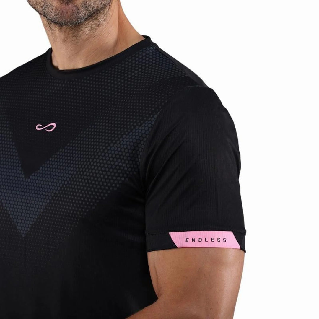 Camiseta Endless Ace Peak Negro Rosa