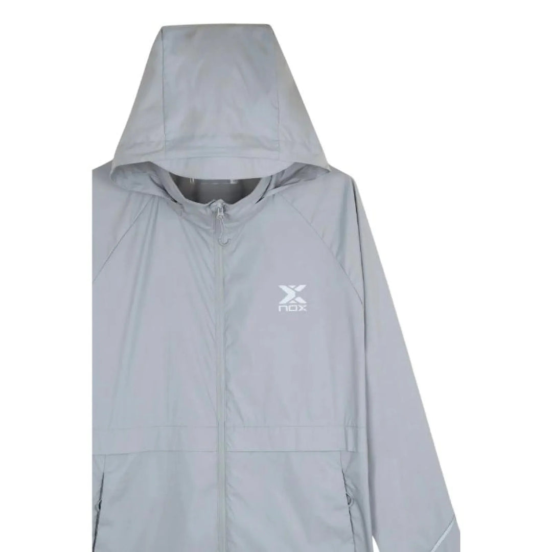 Cortavientos Nox Ligero Gris Claro